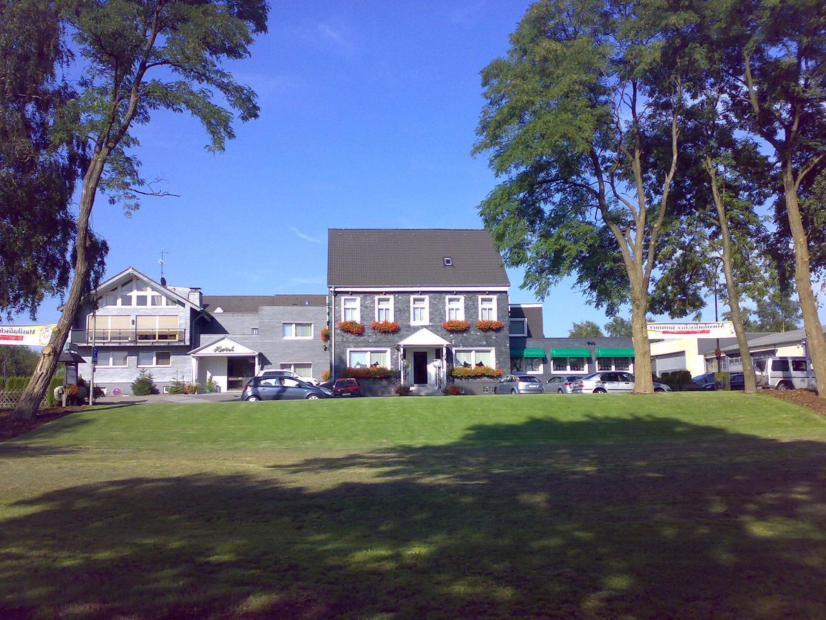 Hotel Restaurant Fischer Remscheid Exterior photo